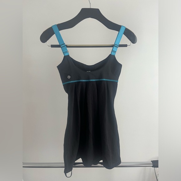 Lululemon Babydoll Fitness Tank - Picture 4 of 9